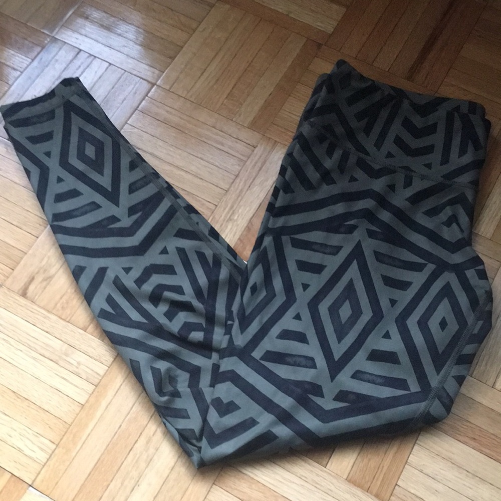 Lululemon Athletica Aztec Print Leggings
